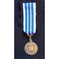 MPK hopeinen ansiomitali, pienoismerkki MPK hopeinen ansiomitali, pienoismerkki